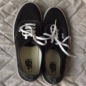 Authentic Men’s Black Vans